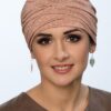 beżowy turban Lidia gotowy do założenia w trakcie chemii