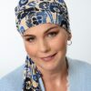chustka na głowę wiązana kremowa w kwiaty niebieskie