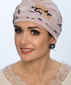 jasno różowy turban po chemii