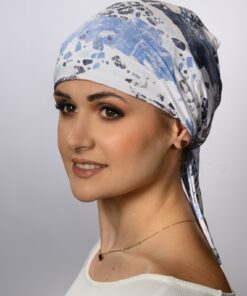 biało niebieska chustka na głowę na lato maja