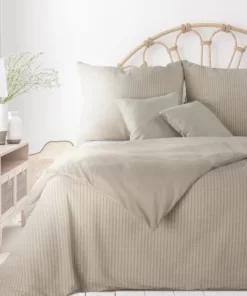 Alternative view of Kremowa Pościel Eurofirany - bawełniana beżowa pościel w delikatne paski