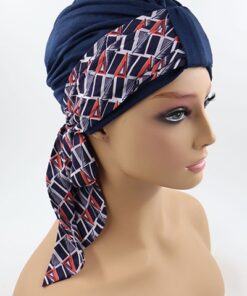 granatowa szarfa we wzór