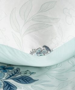 Alternative view of Biała Pościel Eurofirany z satyny bawełnianej - biała w drobne niebieskie kwiatki