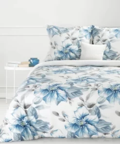 biało niebieska pościel w kwiaty