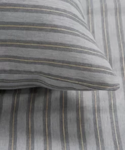 Alternative view of Szara Pościel w paski - Premium - elegancki komplet szarej pościeli