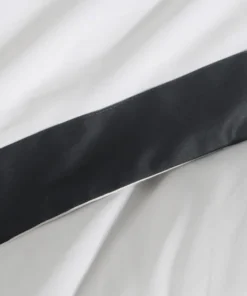 Alternative view of Biała pościel Eurofirany z kontrastującym czarnym brzegiem