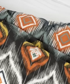 Alternative view of Biała pościel w pomarańczowo szary wzór - satyna