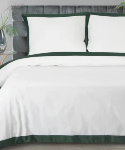 Biała pościel z kontrastującym zielonym brzegiem