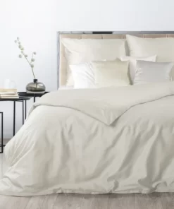 Gładka kremowa pościel z satyny bawełnianej