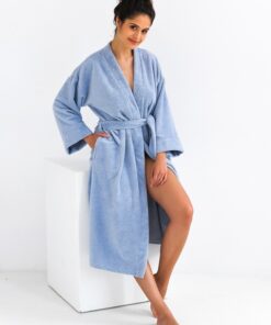 niebieski długi szlafrok damski