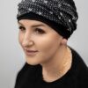 czarny turban po chemioterapii w elegancki wzór
