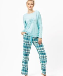 niebieska piżama damska z flanelowymi spodniami