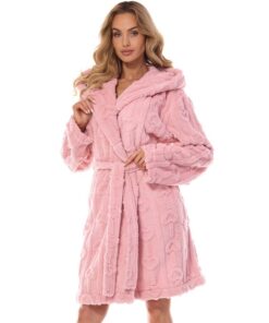 pudrowy różowy szlafrok damski miękki do kolan
