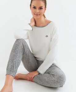 wygodna szaro kremowa pizama damska