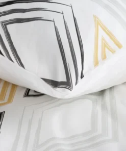 Alternative view of Satynowa biała pościel w szaro złote romby Classic