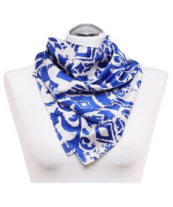 Elegancka Apaszka damska 70x70cm biało niebieska