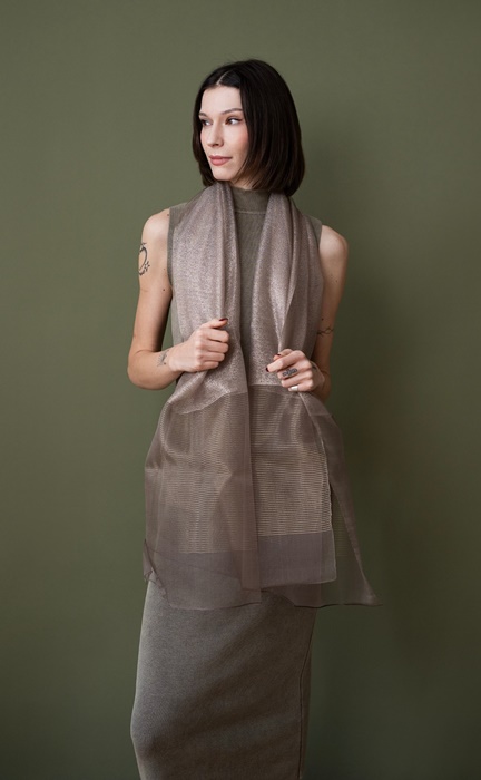 Elegancki Jedwabny Szal damski Błyszczący złoty