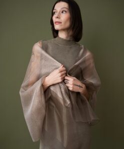 Alternative view of Elegancki Jedwabny Szal damski Błyszczący srebrny