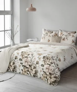 Biało beżowa pościel satynowa w kwiaty – klasyczna pościel bawełniana