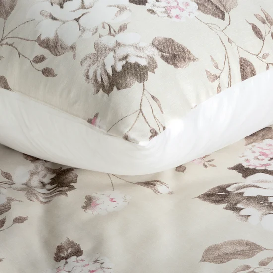 Beżowa bawełniana pościel w brązowo szary kwiatowy wzór – satyna bawełniana - obrazek 3