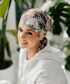 Alternative view of Chustka po chemioterapii Maja mini beżowa kwietna łąka