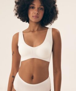 kremowy miękki biustonosz bezszwowy dla amazonek bez fiszbin