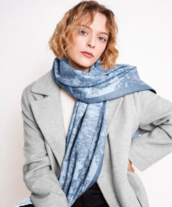 Szal damski Art of Polo długi botaniczny wzór niebieski