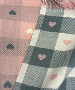 Alternative view of Szal damski Noviti z frędzlami w kratę i serca szaro różowy