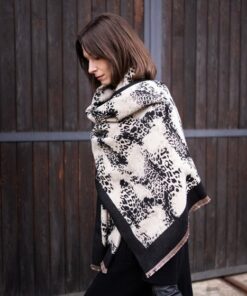 Szal damski Art of Polo wzorzysty czarny