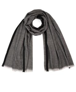 Szal damski Art of Polo długi 180x68 ciepły w jodełkę czarny