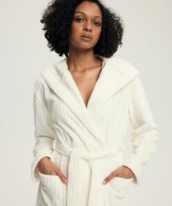 kremowy długi szlafrok damski