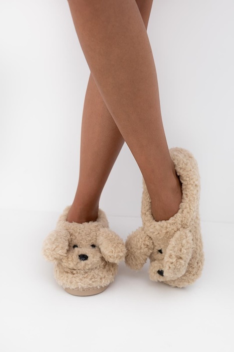 miękkie zakryte kapcie pieski beżowe