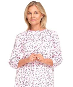 Alternative view of Koszula nocna Martel rozpinana u góry rękaw 3/4 różowe kwiatki