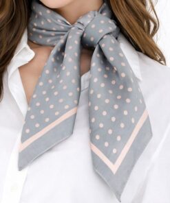 Elegancka apaszka damska szara w pudrowe groszki