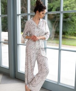 Alternative view of Ekskluzywna Piżama damska Sensis rozpinana rękaw 7/8 Premium pasy beż