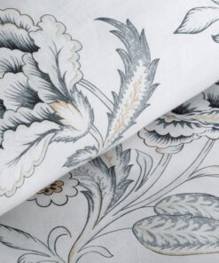 Alternative view of Biała pościel w folkowy wzór – Pościel bawełniana Satyna