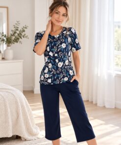 Elegancka piżama damska Donna krótki rękaw rybaczki granatowa